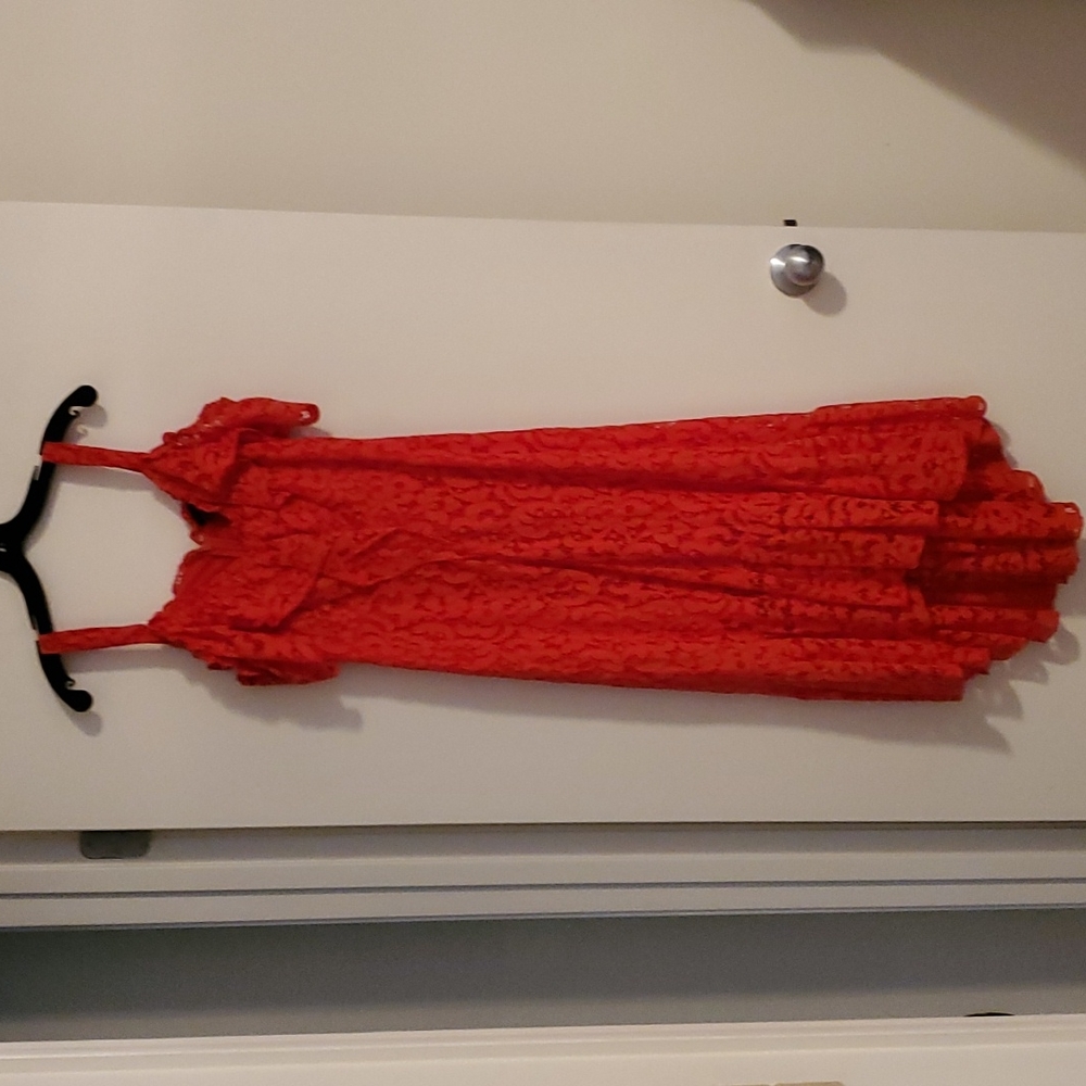 Beautiful BCBG red lace off shoulder dress. Size xs, NWT